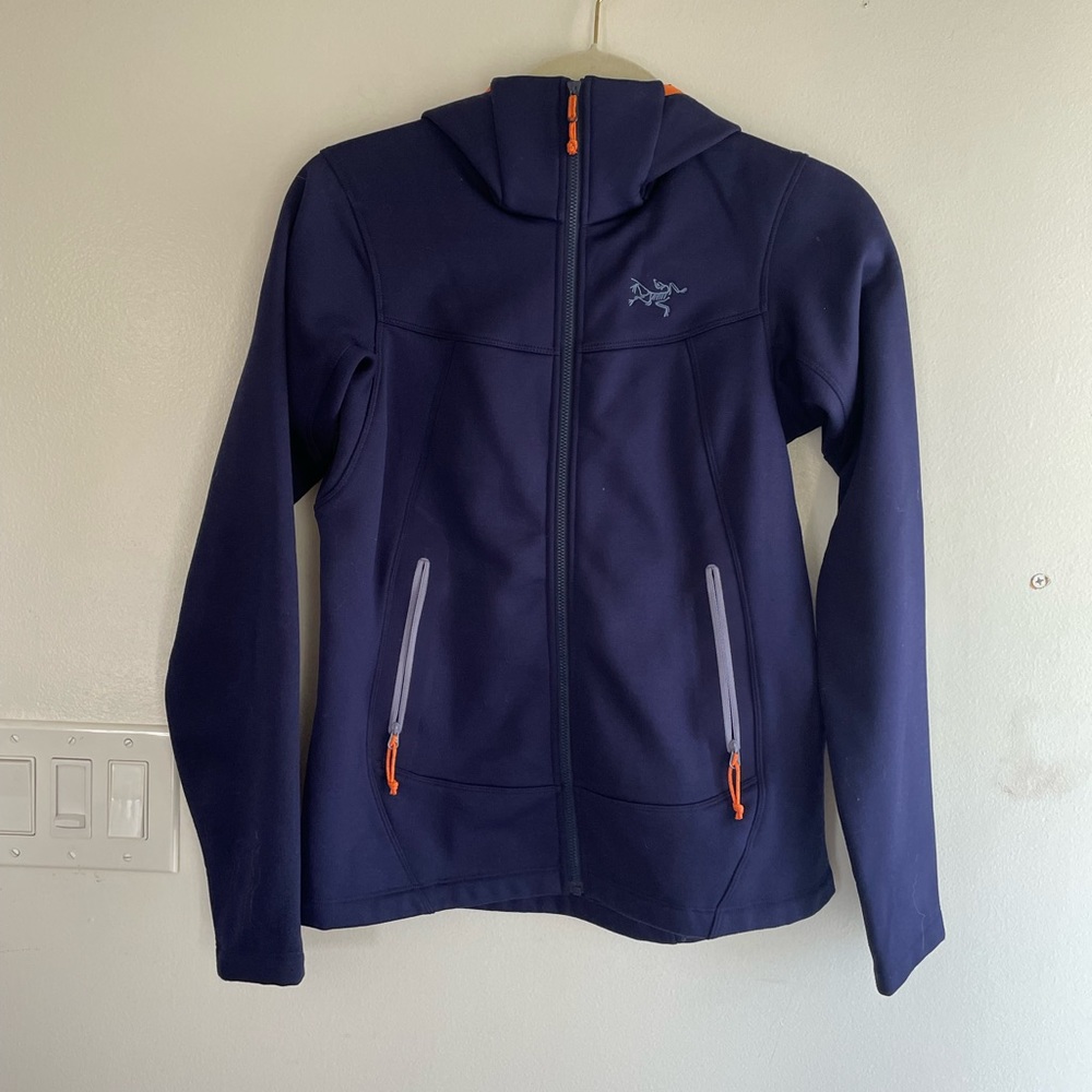 Arc’teryx fleece jacket